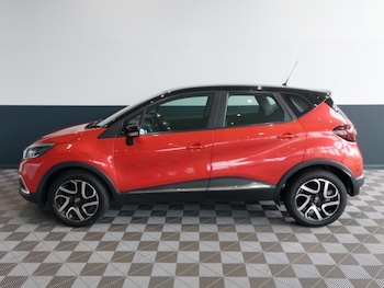 Used Renault Captur 2018 for sale - 77717033: Photo