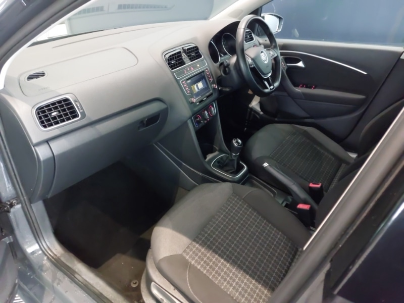 Used Volkswagen Polo 2017 for sale - 76691964: Photo 5