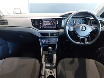 Used Volkswagen Polo 2019 for sale - 75893976: Photo