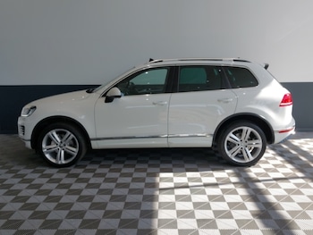 Used Volkswagen Touareg 2017 for sale - 79201002: Photo