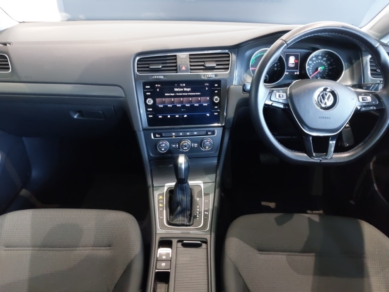 Used Volkswagen Golf 2020 for sale - 76533355: Photo 2