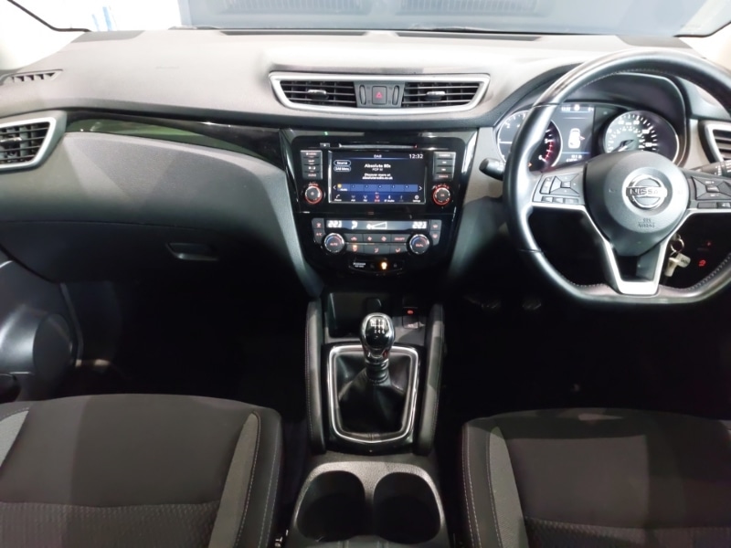 Used Nissan Qashqai 2018 for sale - 77782405: Photo 2