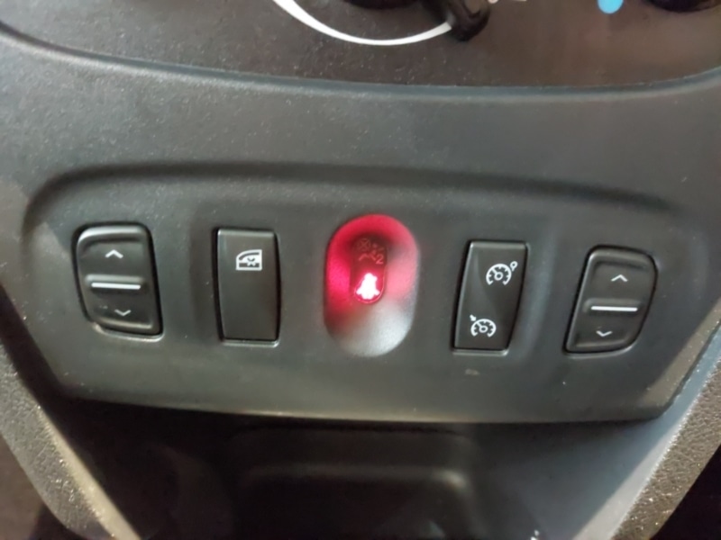 Used Dacia Sandero Stepway 2019 for sale - 77024791: Photo 14