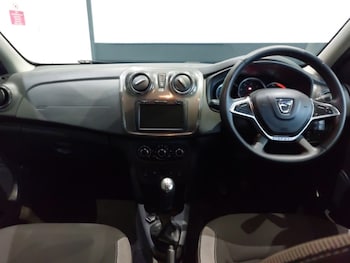 Used Dacia Sandero Stepway 2019 for sale - 77024791: Photo