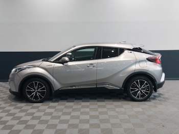 Used Toyota C-HR 2019 for sale - 77740493: Photo