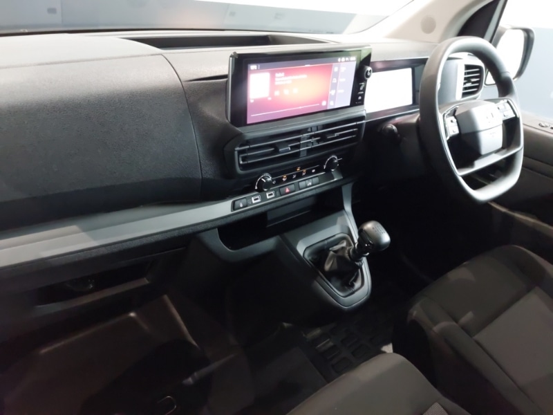 Used Vauxhall Vivaro 2024 for sale - 76763869: Photo 2