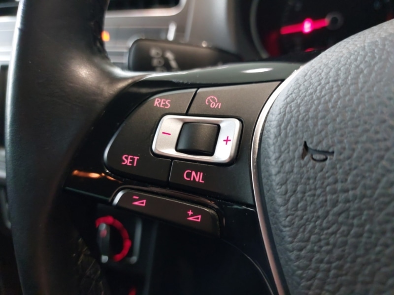 Used Volkswagen Polo 2017 for sale - 76827243: Photo 15