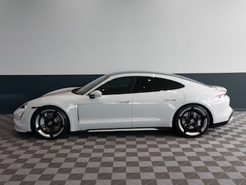 Used Porsche Taycan 2021 for sale - 78877131: Photo