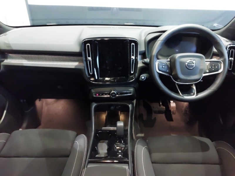 Used Volvo XC40 2024 for sale - 77405313: Photo 2