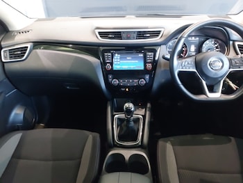 Used Nissan Qashqai 2018 for sale - 77751710: Photo