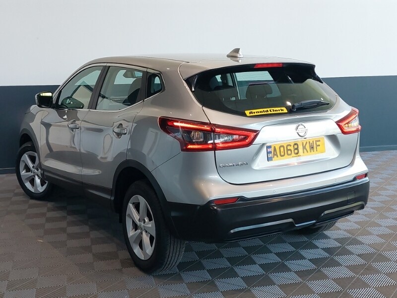Used Nissan Qashqai 2018 for sale - 77751710: Photo 3