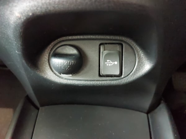 Used Toyota Yaris 2018 for sale - 76221325: Photo 17