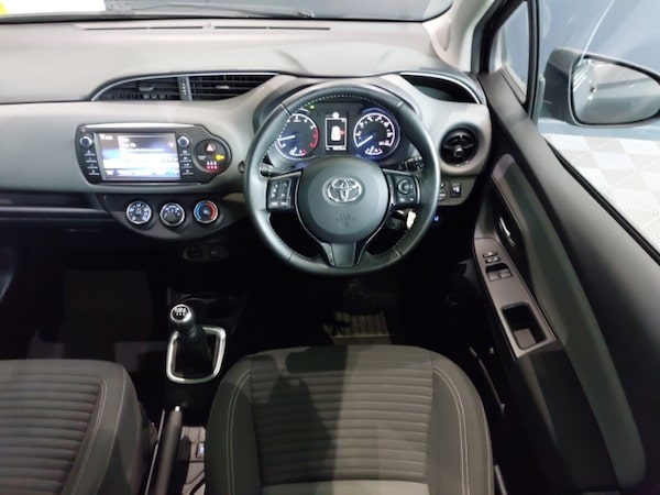Used Toyota Yaris 2018 for sale - 76221325: Photo 7