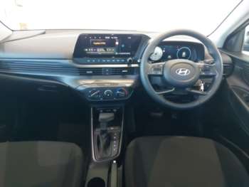 Used Hyundai i20 2024 for sale - 74102570: Photo