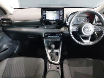 Used Toyota Yaris 2023 for sale - 79231950: Photo