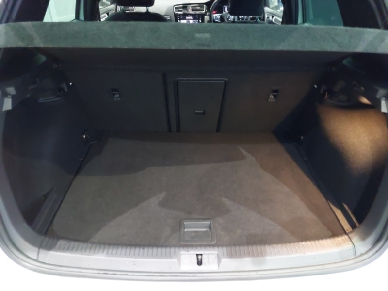 Used Volkswagen Golf 2020 for sale - 77454082: Photo 8