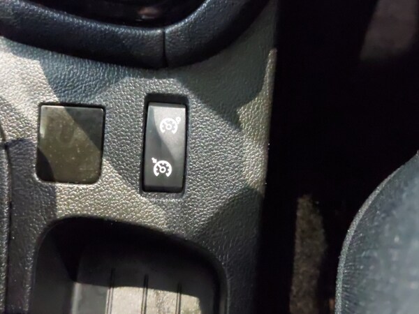 Used Renault Clio 2018 for sale - 76264892: Photo 16