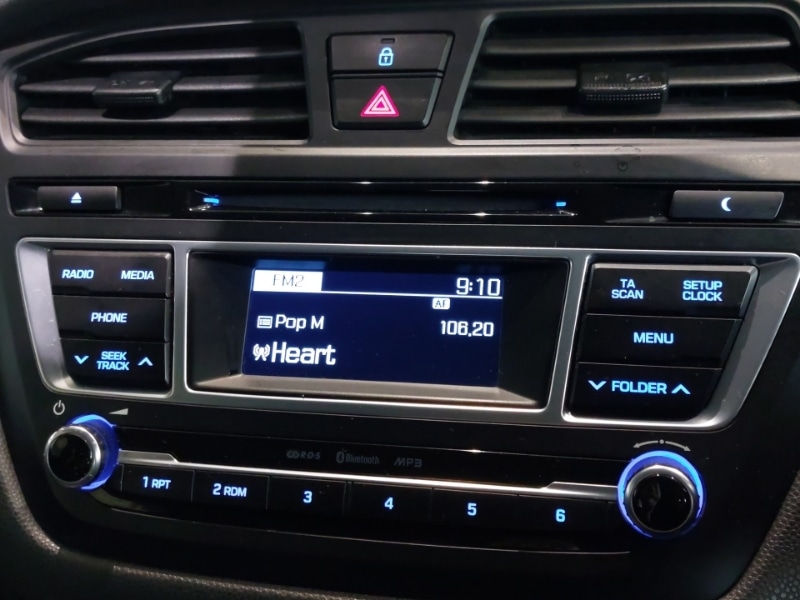 Used Hyundai i20 2015 for sale - 76129802: Photo 10