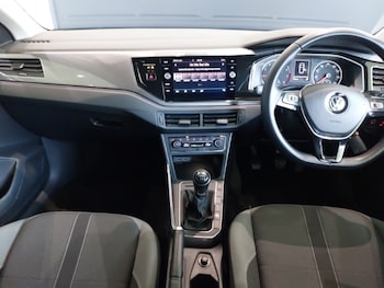 Used Volkswagen Polo 2019 for sale - 78164361: Photo