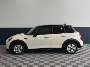 Used MINI Hatch 2020 for sale - 76492992: Photo