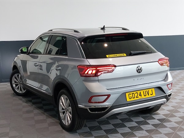 Used Volkswagen T-Roc 2024 for sale - 75395335: Photo 3