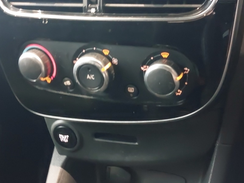 Used Renault Clio 2016 for sale - 77379875: Photo 17