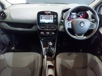 Used Renault Clio 2016 for sale - 77379875: Photo