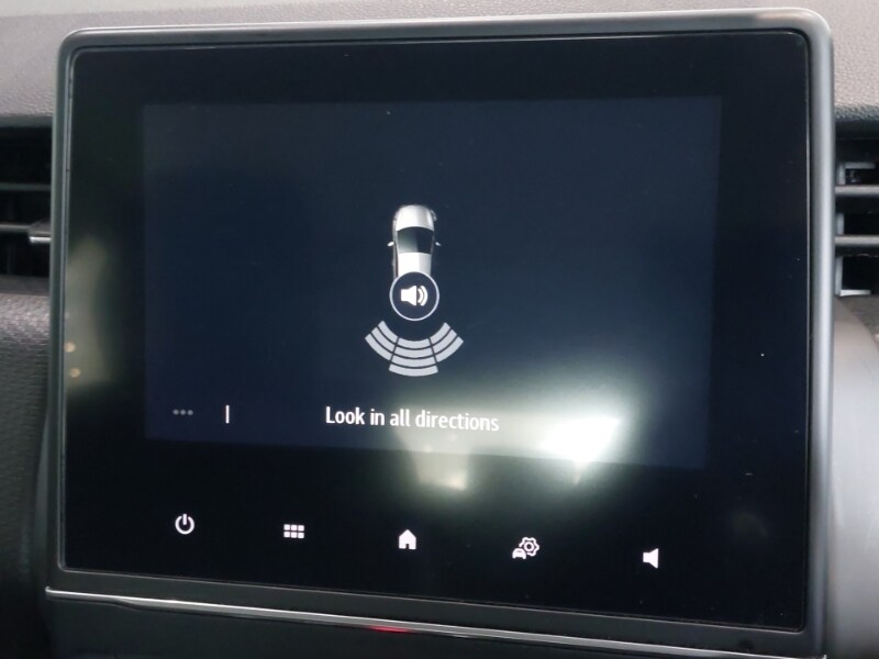 Used Renault Clio 2021 for sale - 77938941: Photo 11