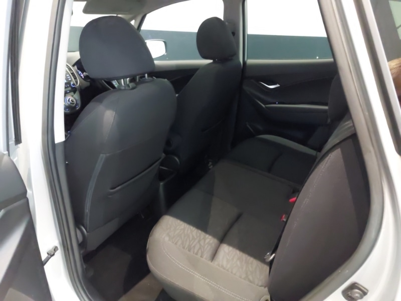 Used Hyundai Ix20 2015 for sale - 76354642: Photo 6