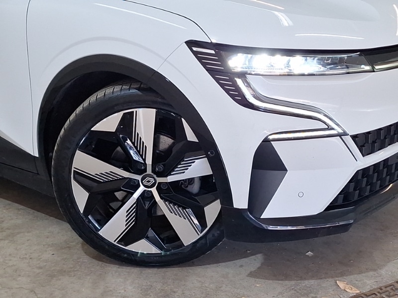 Used Renault Megane E Tech 2024 for sale - 76864432: Photo 9