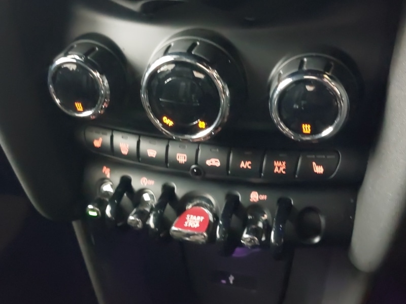 Used MINI Convertible 2019 for sale - 77169201: Photo 17