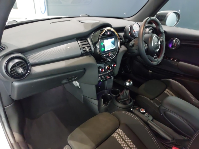 Used MINI Convertible 2019 for sale - 77169201: Photo 5