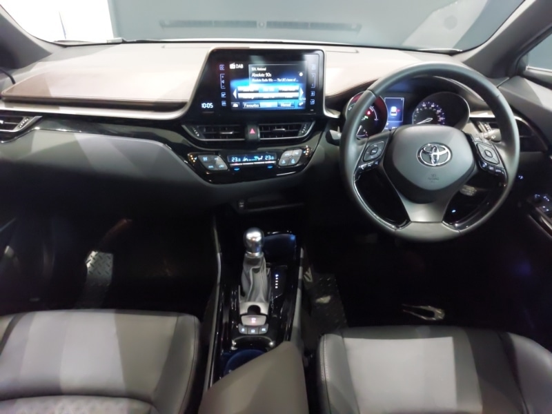Used Toyota C-HR 2019 for sale - 77630297: Photo 2