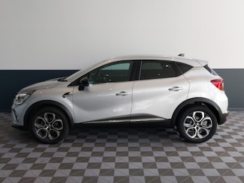 Used Renault Captur 2023 for sale - 78342735: Photo
