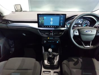 Used Ford Focus 2022 for sale - 76166049: Photo 2