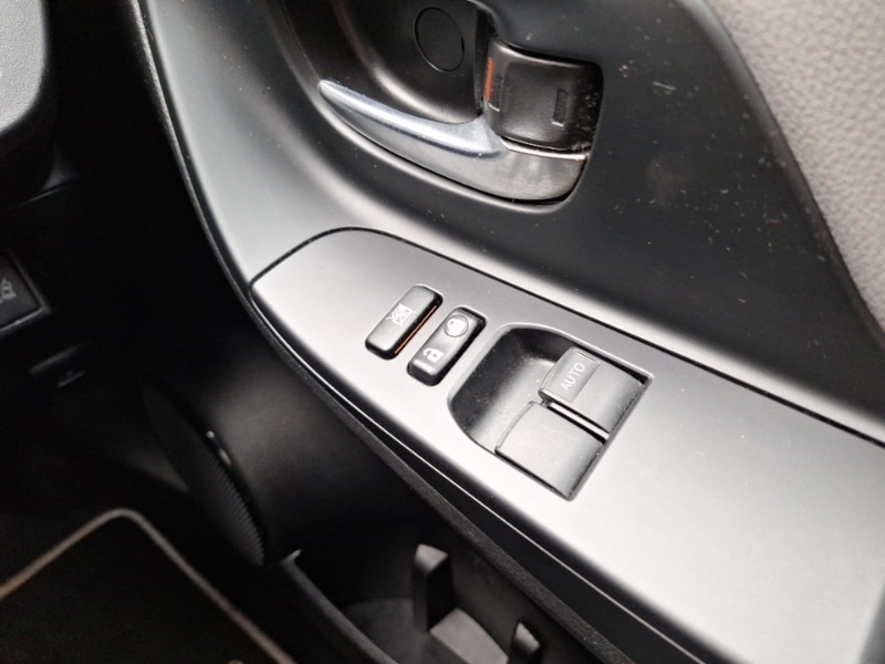 Used Toyota Yaris 2018 for sale - 77031912: Photo 17