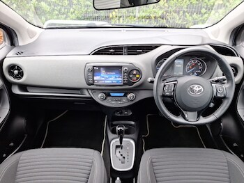Used Toyota Yaris 2018 for sale - 77031912: Photo