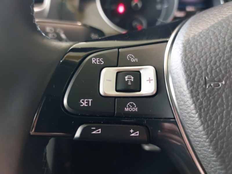 Used Volkswagen Golf 2018 for sale - 77948133: Photo 14