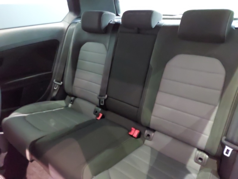 Used Volkswagen Golf 2016 for sale - 76309150: Photo 6