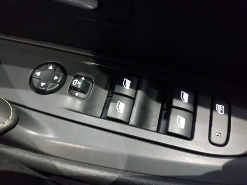 Used Peugeot 208 2020 for sale - 77049468: Photo 19