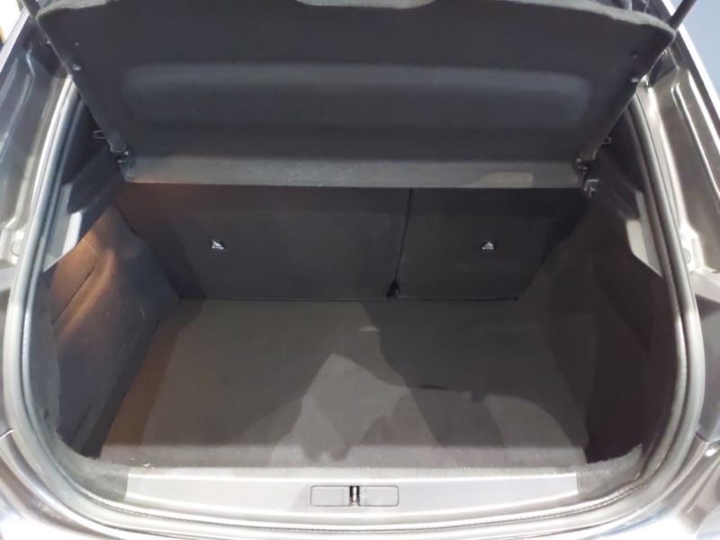 Used Peugeot 208 2020 for sale - 77049468: Photo 8