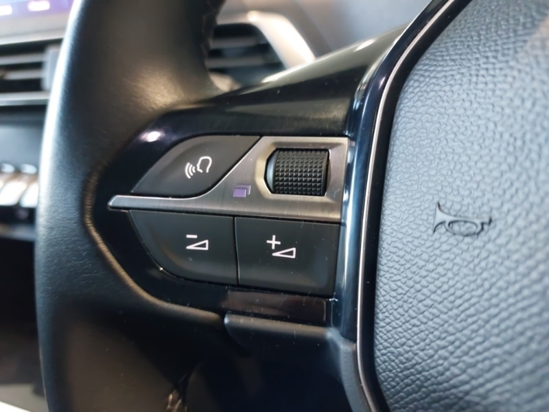 Used Peugeot 3008 2018 for sale - 76687847: Photo 17