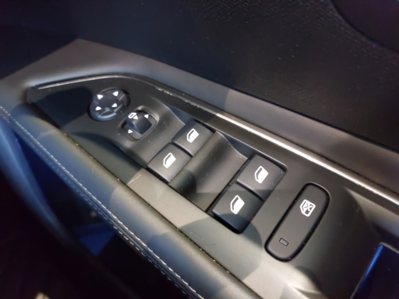 Used Peugeot 3008 2018 for sale - 76687847: Photo 19