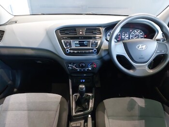 Used Hyundai i20 2016 for sale - 78113146: Photo