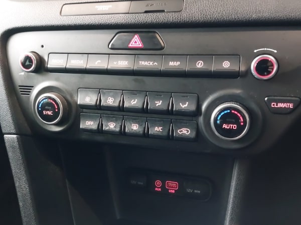 Used Kia Sportage 2018 for sale - 76289607: Photo 17