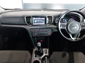 Used Kia Sportage 2018 for sale - 76289607: Photo 2
