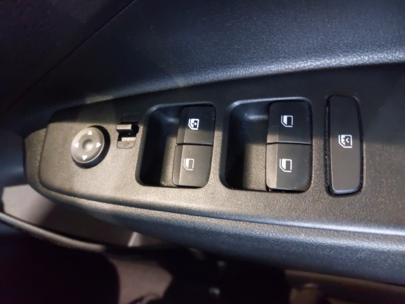 Used Hyundai i10 2020 for sale - 77980860: Photo 19