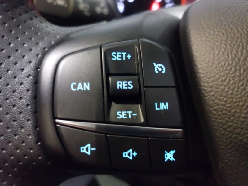 Used Ford Focus 2023 for sale - 76987418: Photo 15