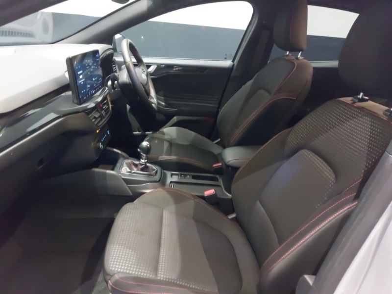 Used Ford Focus 2023 for sale - 76987418: Photo 5