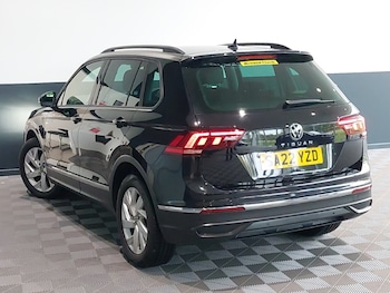 Used Volkswagen Tiguan 2022 for sale - 76456155: Photo